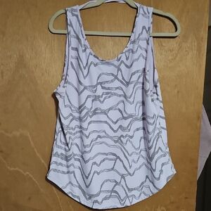 Mountain hardware tank top